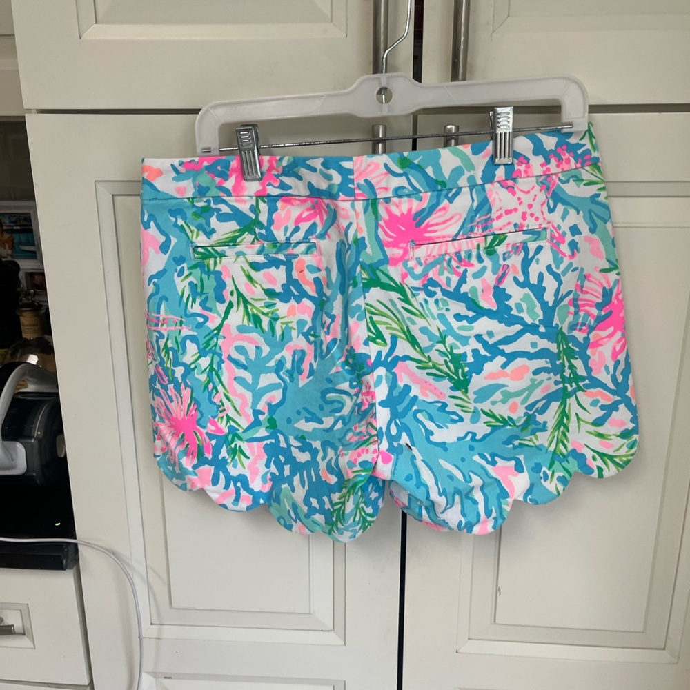 Scalloped Hem Printed Women’s Shorts in Blue + Pink